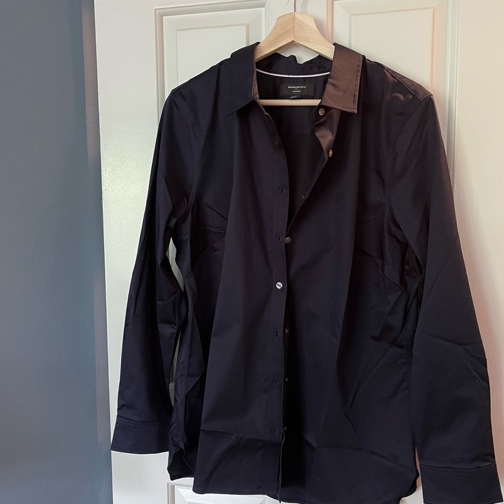 Banana Republic Navy Tailored Blouse. Great condition.